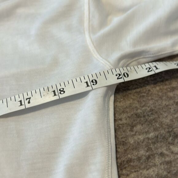 White lululemon crewneck - Picture 2 of 3